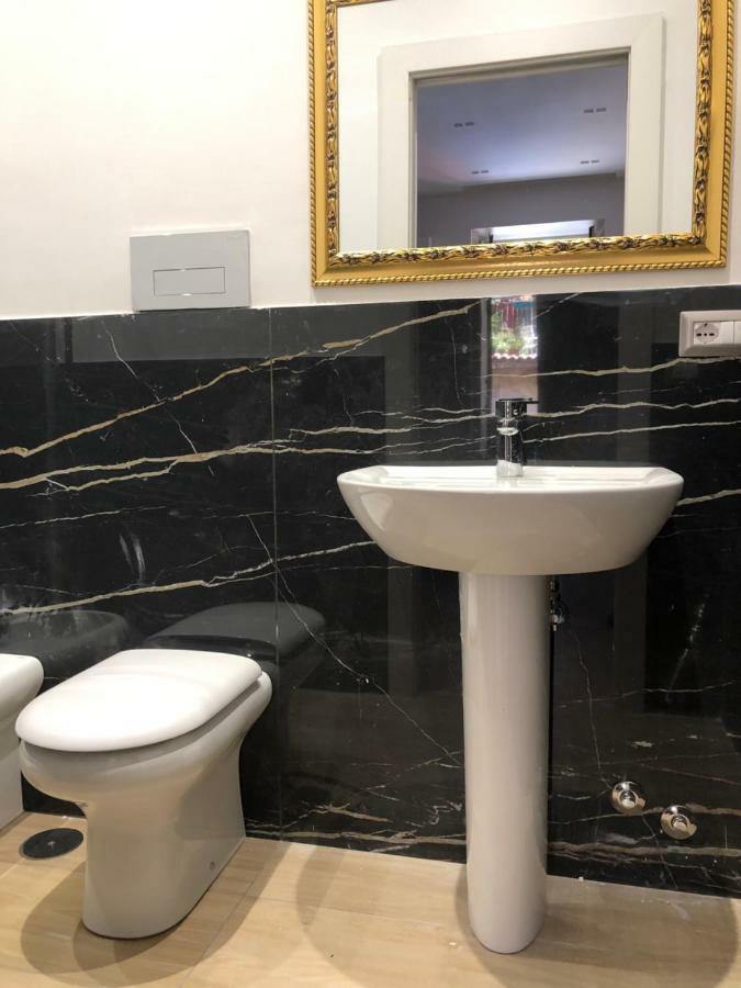 Nsh Apparthotel, Napoli Centro ภายนอก รูปภาพ